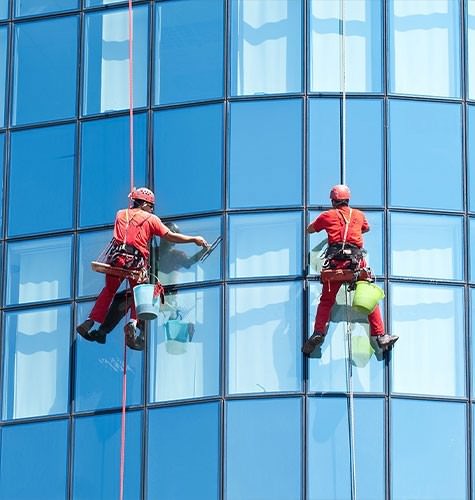 Мытье фасадов промальпинистами в Бийске
